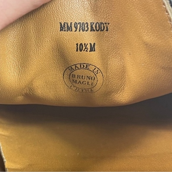 Bruno Magli Signature Kody Loafers - Picture 5 of 5